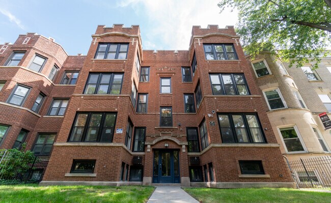 Primary Photo - 4745 N Beacon St