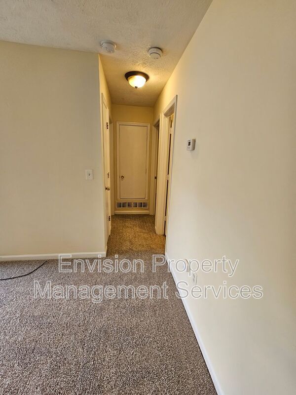 Building Photo - 115 Jay Ln