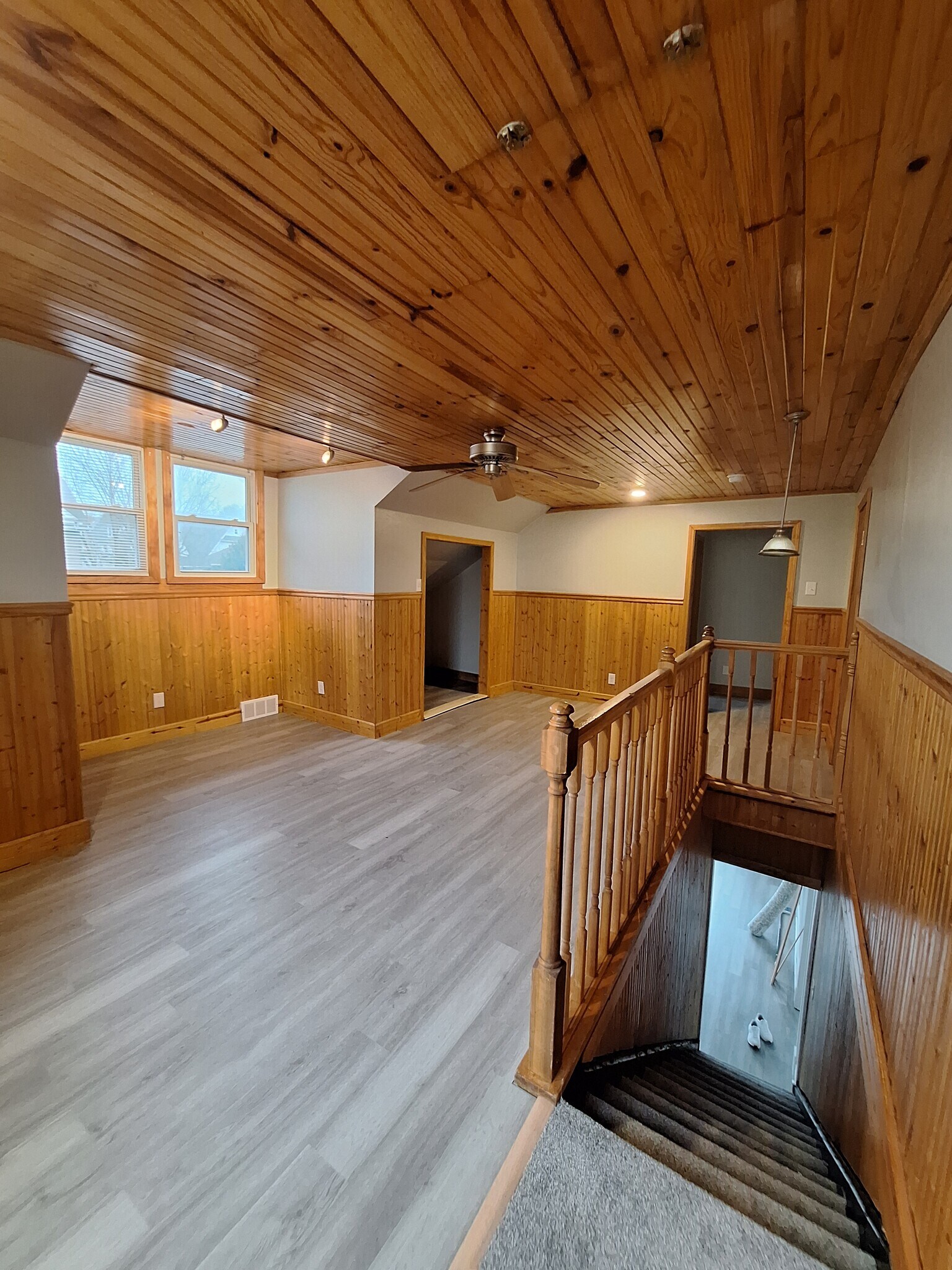 Building Photo - 308 2nd St