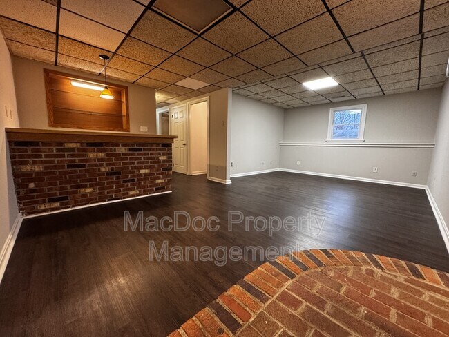 Building Photo - 7301 Drew Ln