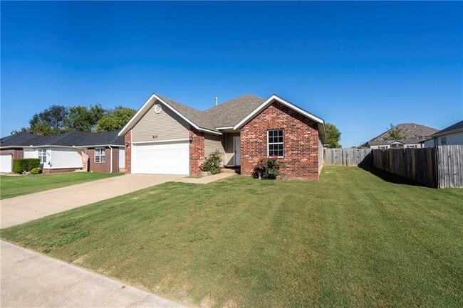 Building Photo - 607 Amanda Dr