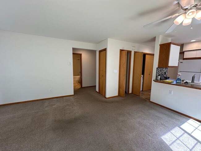Building Photo - 3340 Southbend Pl