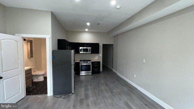 Building Photo - 608 N Carrollton Ave