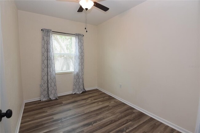 Building Photo - 21572 Edgewater Dr