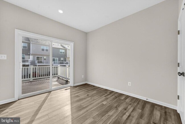 Building Photo - 1240 Red Clover Ln