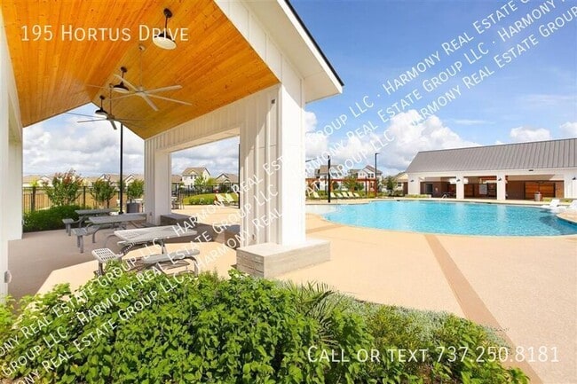 Building Photo - 195 Hortus Dr