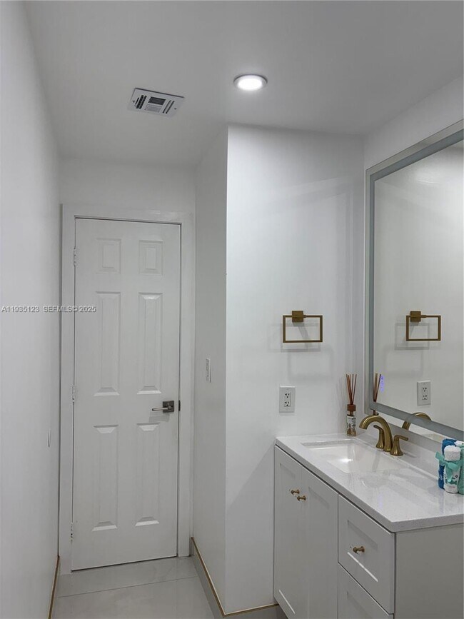 Building Photo - 14799 SW 71st Ln