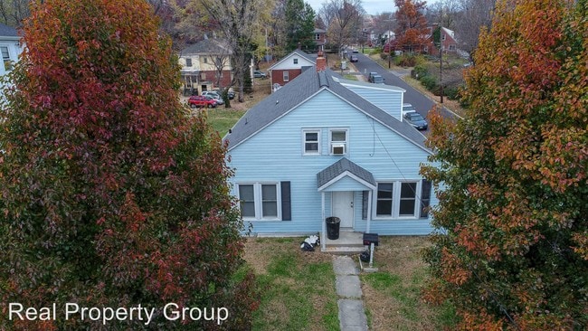 Primary Photo - 1515 Bouchelle Ave