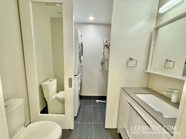 Building Photo - 1345 K St SE