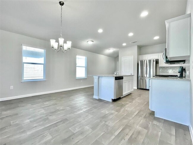 Building Photo - 14105 Macquarie Dr