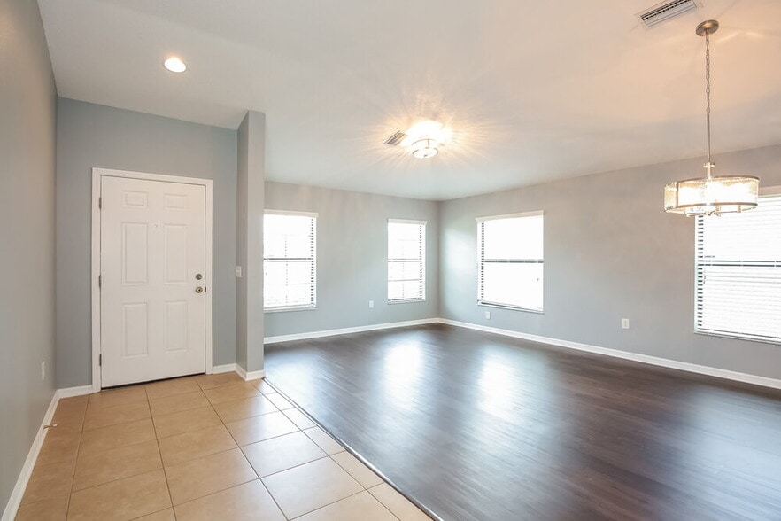 Building Photo - 7319 Tangle Bend Dr