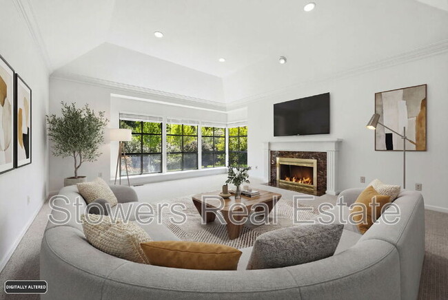 Building Photo - 618 Banister Ln