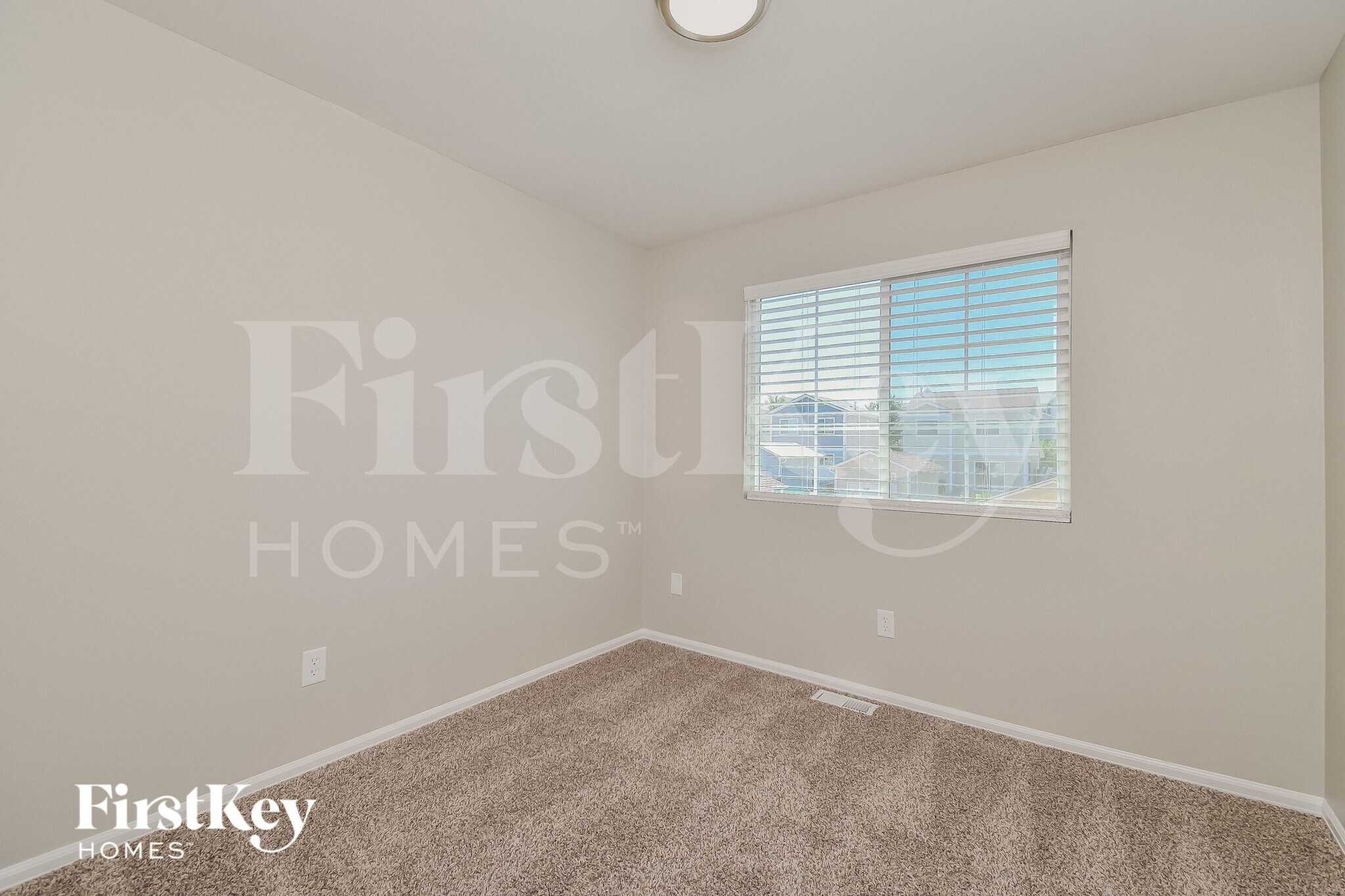 Building Photo - 6255 Sorpresa Ln