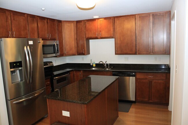 Building Photo - Located in the Detroit-Shoreway Area