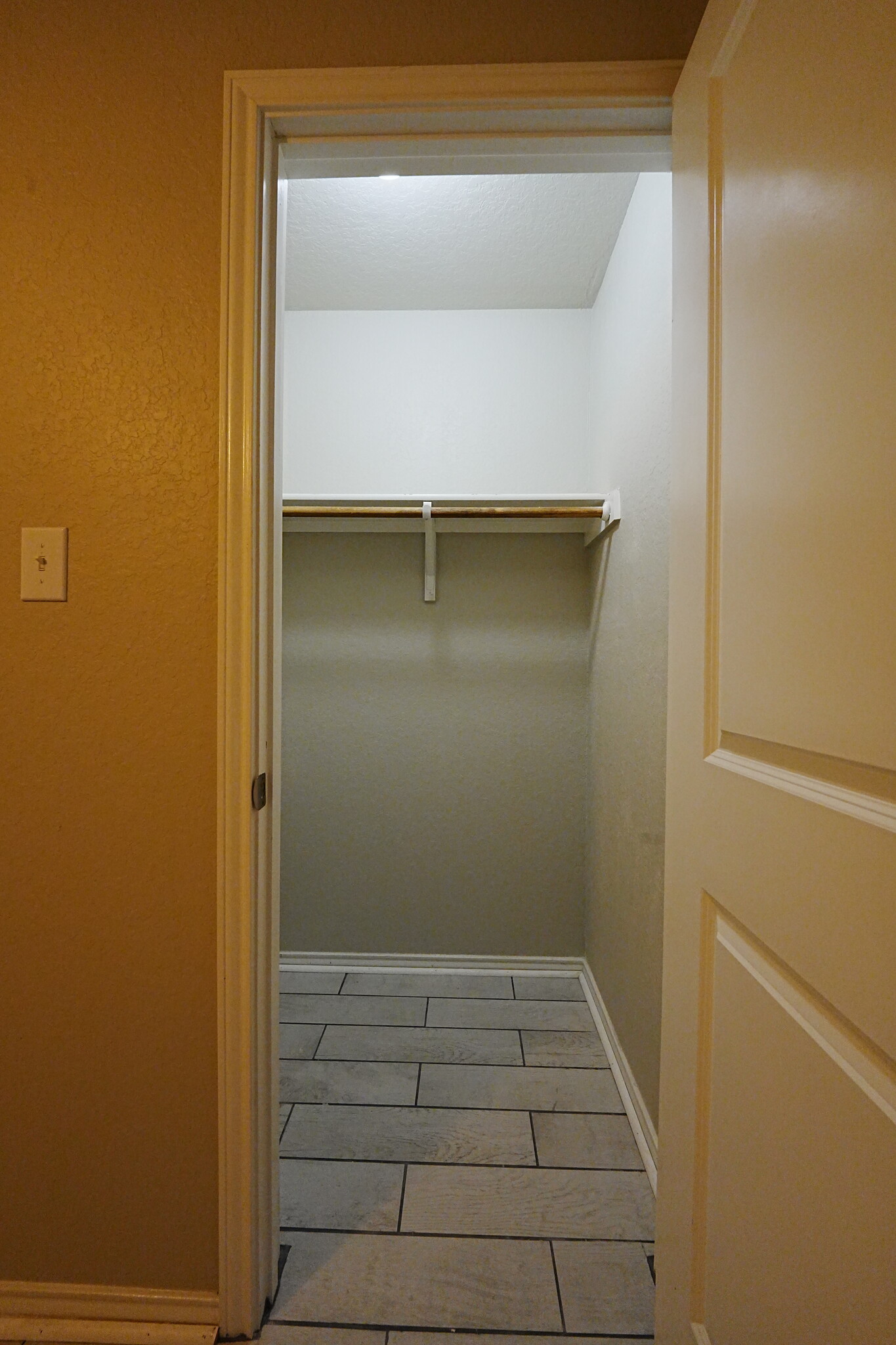 Building Photo - 5910 Gael Elm