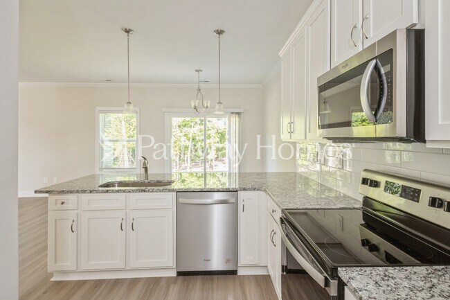 Building Photo - 173 Brixham Lp