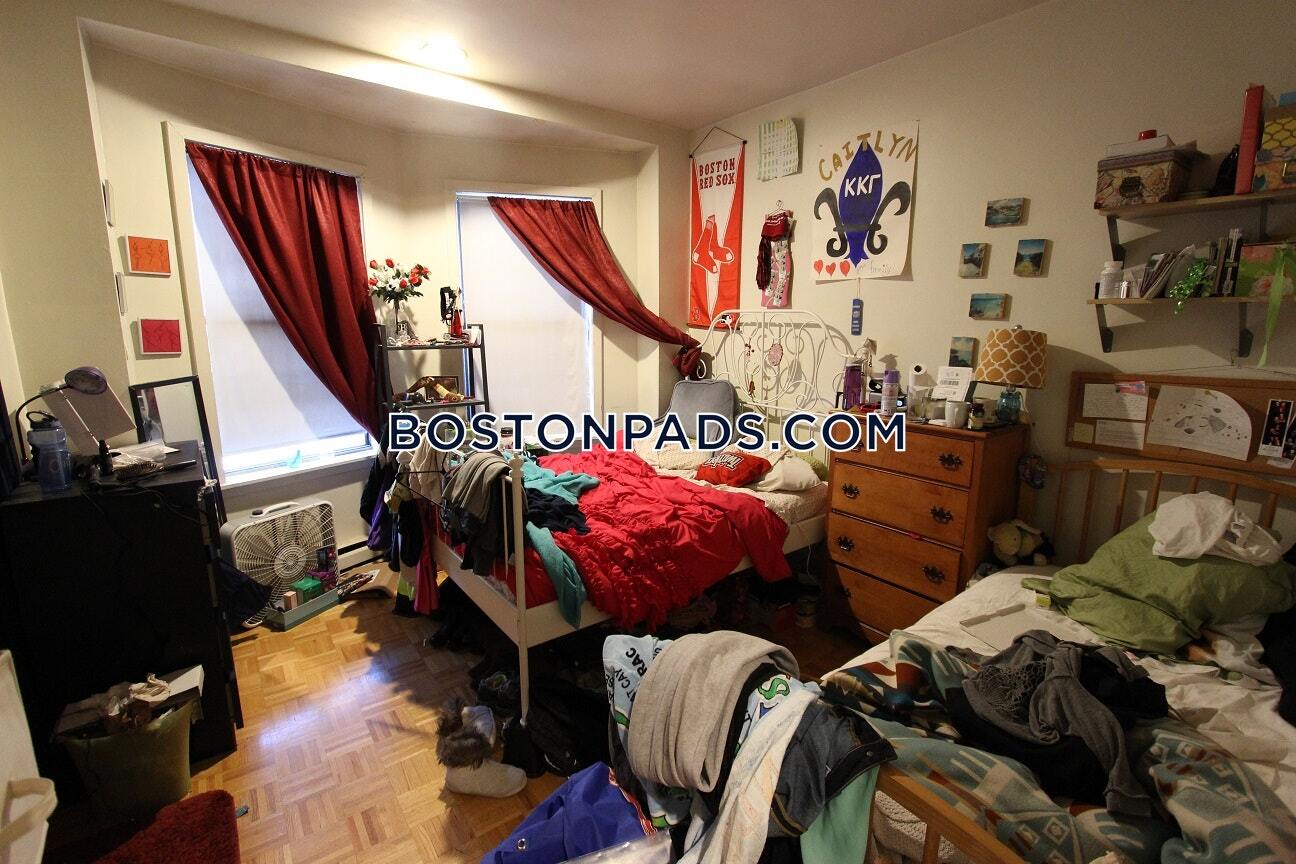 Building Photo - 616 Columbus Ave