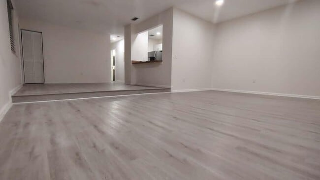 Building Photo - 2707 Lowson Blvd