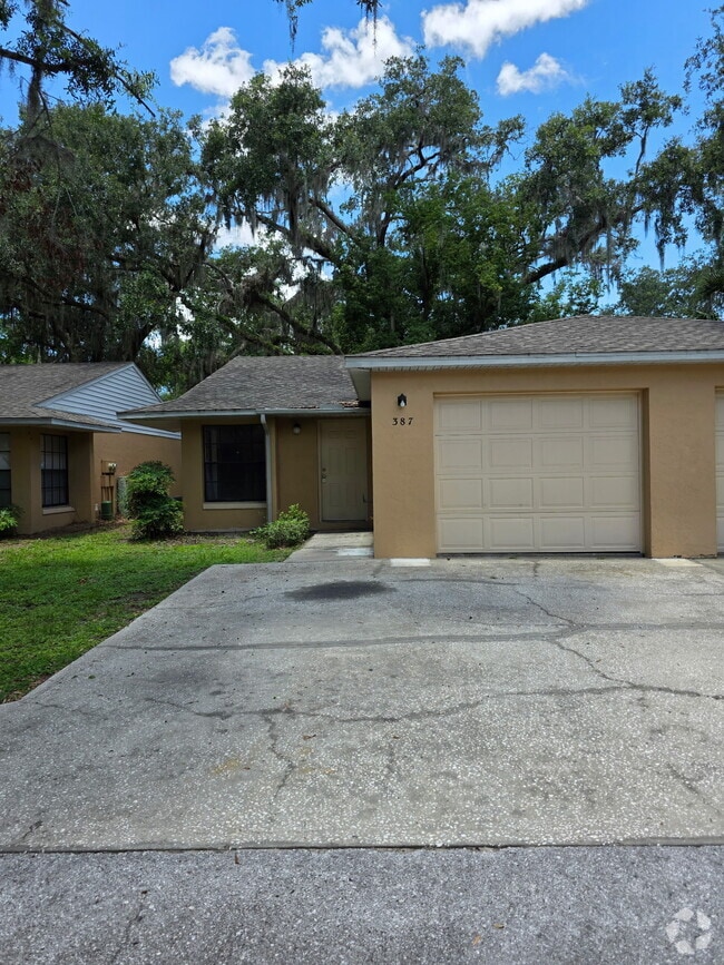 Building Photo - 387 Acorn Ln
