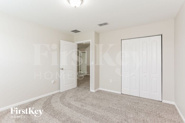 Building Photo - 6793 Sandle Dr