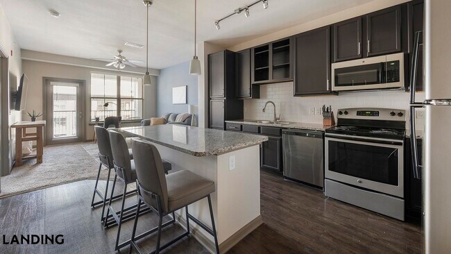 Building Photo - 1200 Brookwood Dr