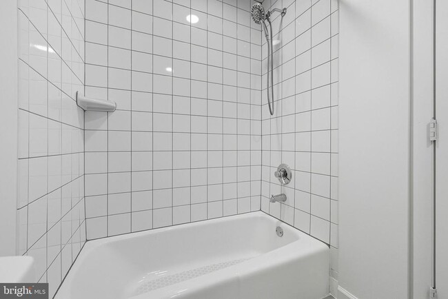Building Photo - 13546 Tabscott Dr
