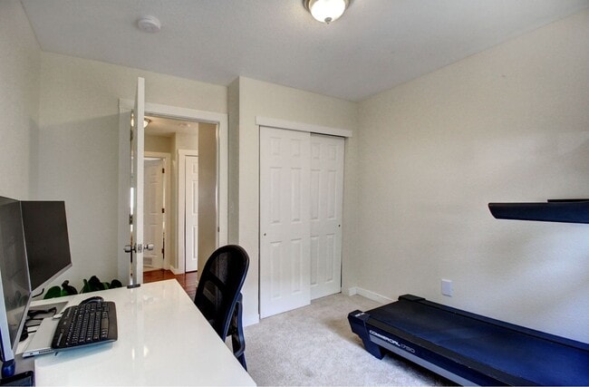 Building Photo - 3BD, 2BA Front side Duplex with Private Front Yard, Near Sloan's Lake