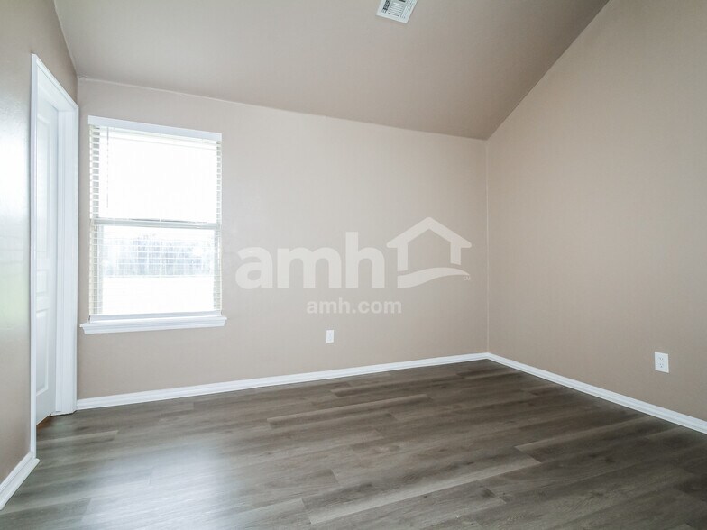 Building Photo - 4913 NW 163rd St