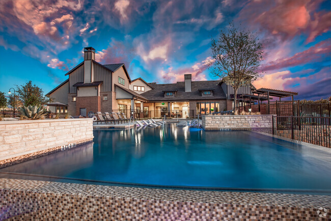 Building Photo - Avalon Benbrook