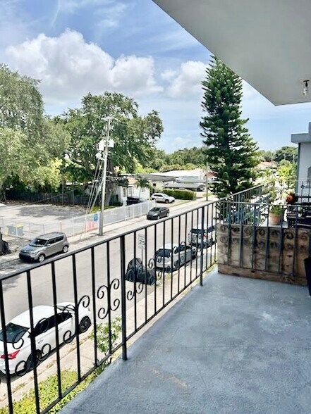 Building Photo - 5100 W Flagler St
