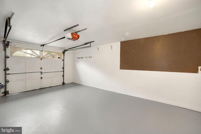 Building Photo - 10107 Galsworthy Pl