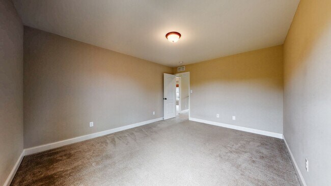 Building Photo - 802 Urton Woods Way