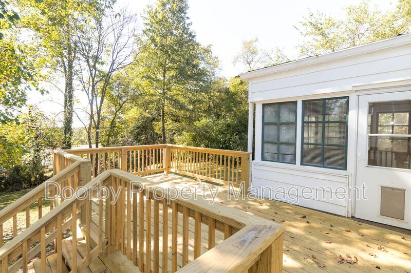 Building Photo - 408 Frazier Dr