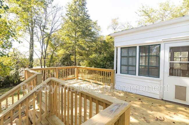 Building Photo - 408 Frazier Dr