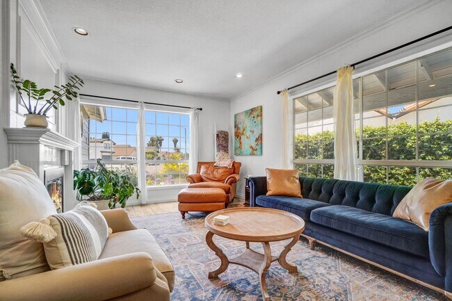Building Photo - 14501 Wesfall Rd., Tustin CA 92780 5 BR, 3...