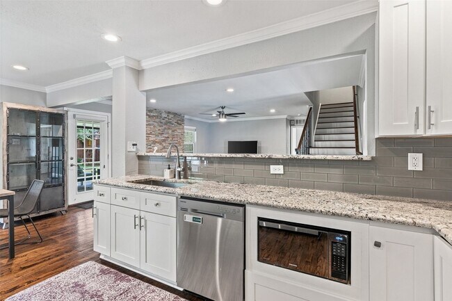 Building Photo - 13455 Mill Grove Ln