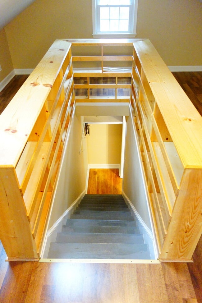 Building Photo - 8409 Greenwood Ave