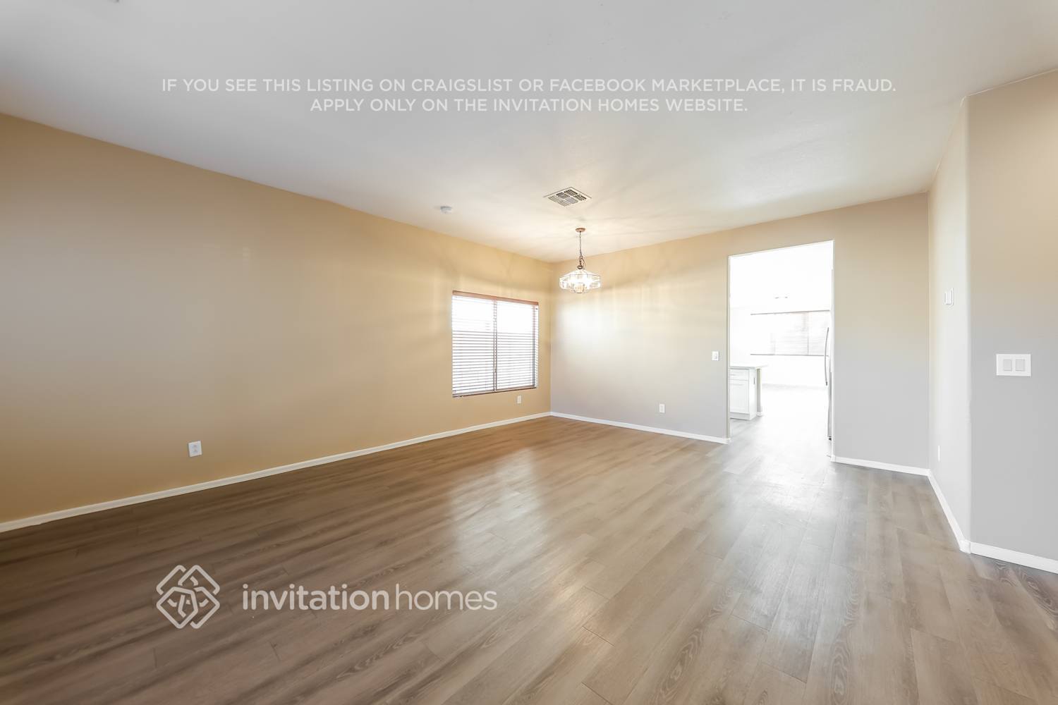 Building Photo - 7005 S 21st Dr