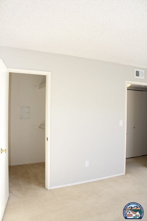 Building Photo - 1736 W Olive Ave