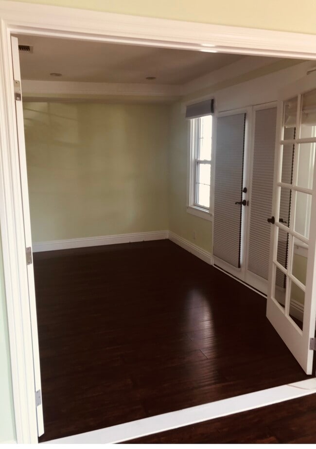Front Bdrm - 1252 26th St