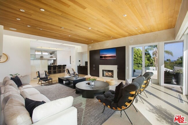 Building Photo - 27454 Winding Way