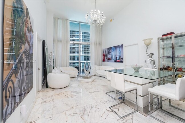 Building Photo - 475 Brickell Ave