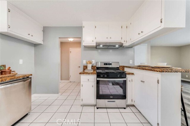 Building Photo - 623 E Matchwood Pl