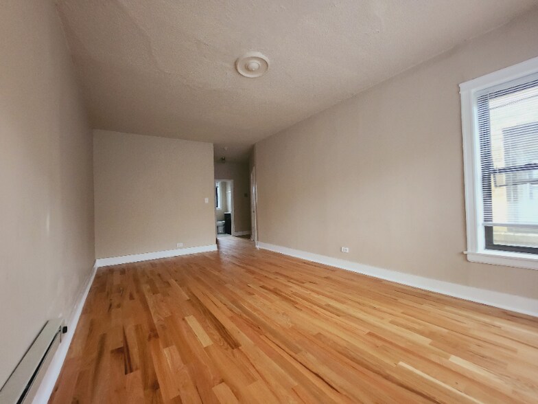 Building Photo - 5708 W Race Ave