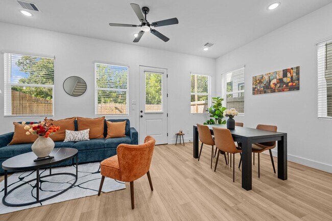 Building Photo - 4201 Stassen St