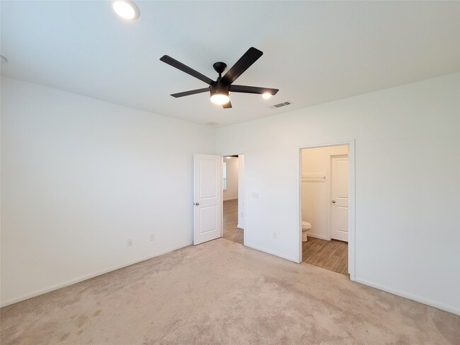 Building Photo - 17986 Plow Beam Dr