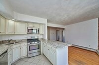 Building Photo - 75 Summer St