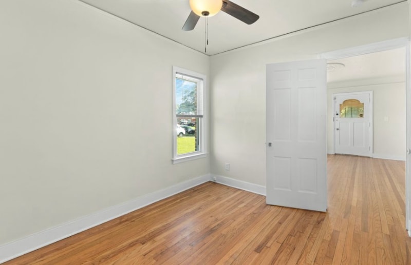 Building Photo - 3460 Haverhill St