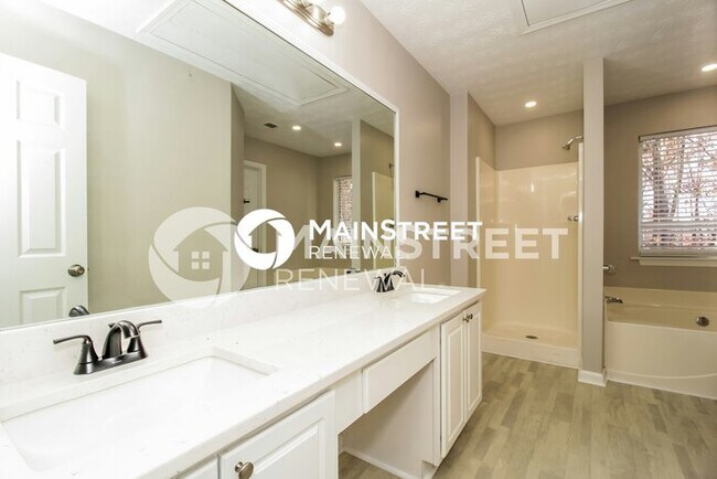 Building Photo - 3 Bedroom Pet-Friendly Home in AUSTELL, GA with Main Street Renewal