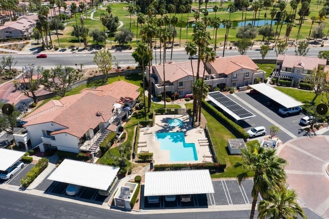 Building Photo - 505 S Farrell Dr